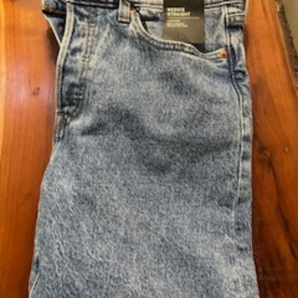 NWT Levi's Wedgie Straight High Rise 29x28